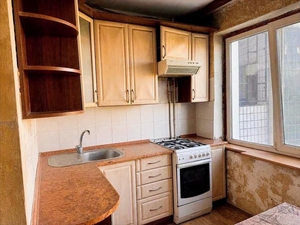 3-к кв біля метро Дарниця #1753666