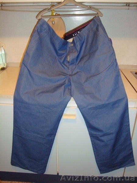 Продаются мужские брюки голубого цвета. - <ro>Изображение</ro><ru>Изображение</ru> #1, <ru>Объявление</ru> #27460