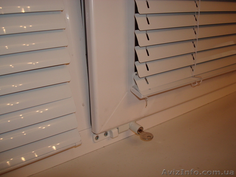  Защитные замки на окна от выпадения детей, ручка с ключом, москитные сетки. - <ro>Изображение</ro><ru>Изображение</ru> #3, <ru>Объявление</ru> #52624