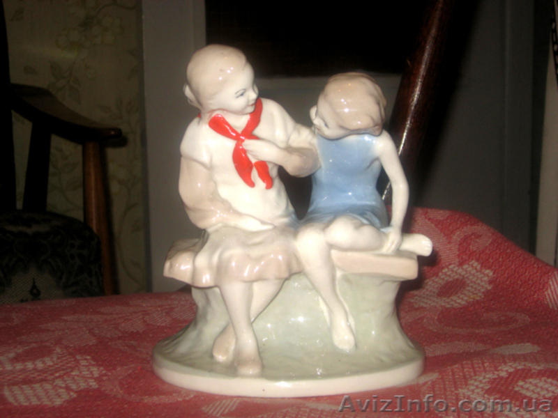 Две пионерки фарфор - <ro>Изображение</ro><ru>Изображение</ru> #1, <ru>Объявление</ru> #86063
