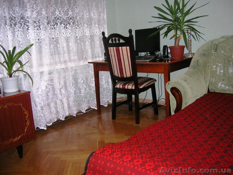 комната посуточно в центре киева метро печерская - <ro>Изображение</ro><ru>Изображение</ru> #1, <ru>Объявление</ru> #87589