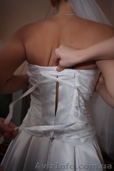 продам элегантное свадебное платье - <ro>Изображение</ro><ru>Изображение</ru> #3, <ru>Объявление</ru> #80121