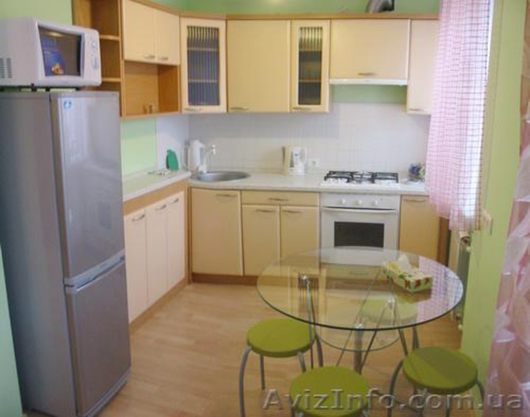 Квартира посуточно Печерск ул. Кутузова 2, БЕЗ КОМИССИИ! - <ro>Изображение</ro><ru>Изображение</ru> #2, <ru>Объявление</ru> #46126