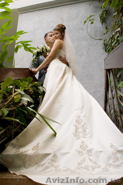 Продам шикарное французское свадебное платье Miss Kelly - <ro>Изображение</ro><ru>Изображение</ru> #1, <ru>Объявление</ru> #114447