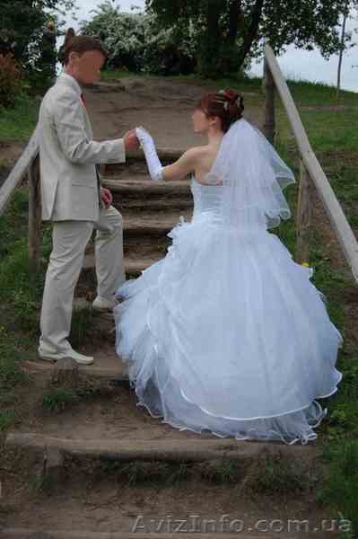 Отдаю почти даром свадебное платье - <ro>Изображение</ro><ru>Изображение</ru> #3, <ru>Объявление</ru> #126897