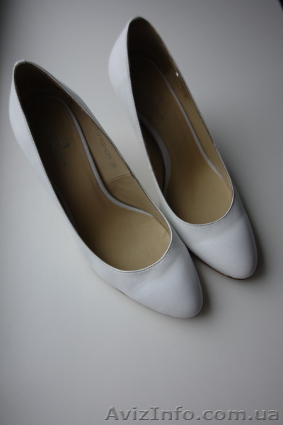 Свадебные туфли кожа 35 р Braska отличное состояние, Киев 200,00 грн. - <ro>Изображение</ro><ru>Изображение</ru> #2, <ru>Объявление</ru> #144993