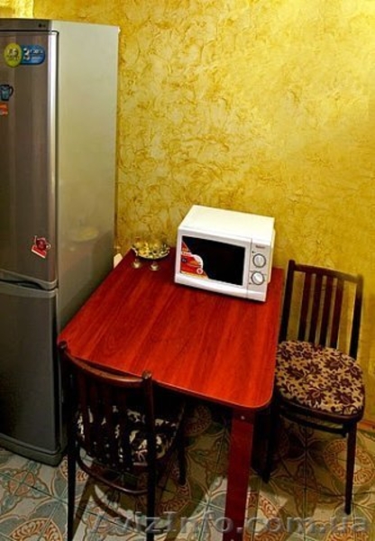 Посуточно квартира возле МВЦ на м. Левобережная - <ro>Изображение</ro><ru>Изображение</ru> #4, <ru>Объявление</ru> #176726