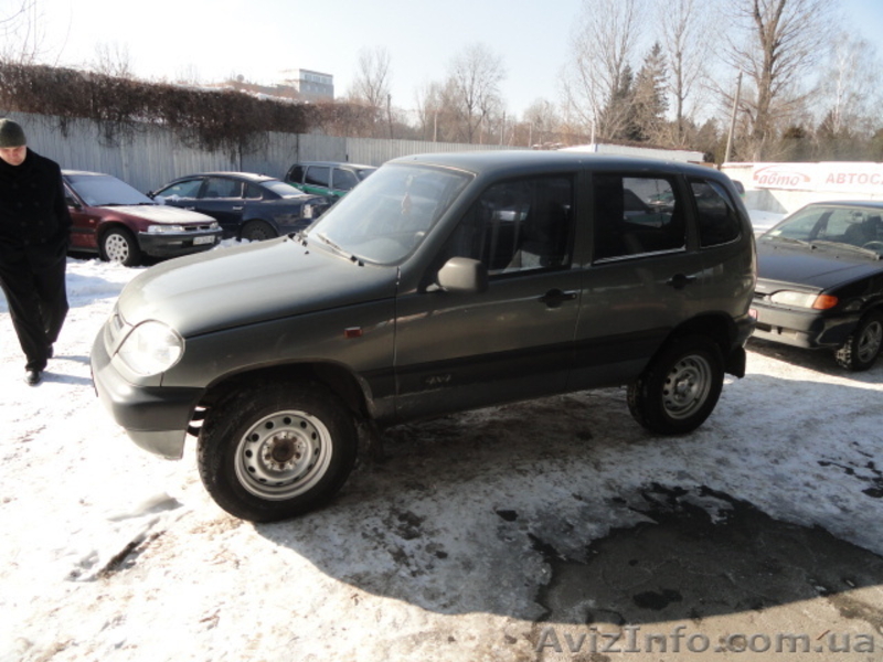 Chevrolet Niva внедорожник - <ro>Изображение</ro><ru>Изображение</ru> #4, <ru>Объявление</ru> #199738