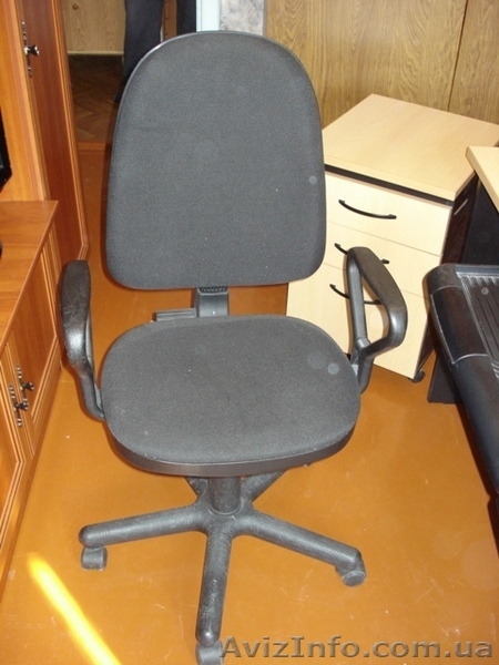 Компьютерный стол + стул+ тумба - <ro>Изображение</ro><ru>Изображение</ru> #2, <ru>Объявление</ru> #194697