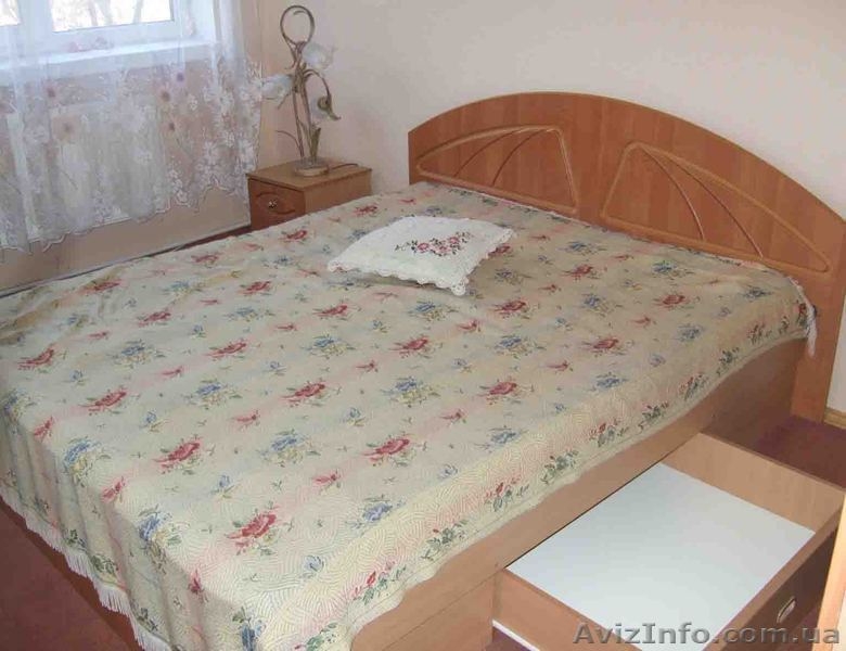 спальный гарнитур в отличном состоянии - <ro>Изображение</ro><ru>Изображение</ru> #1, <ru>Объявление</ru> #199535