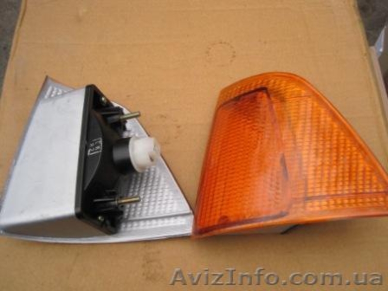 Поворотники передние к Москвич 2141,Иж-ода. - <ro>Изображение</ro><ru>Изображение</ru> #1, <ru>Объявление</ru> #210243