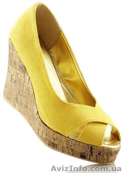 туфли летние-лодочки на танкетке - <ro>Изображение</ro><ru>Изображение</ru> #1, <ru>Объявление</ru> #232227