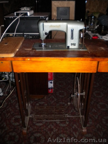 Отдам даром польскую швейную машинку в нерабочем состоянии - <ro>Изображение</ro><ru>Изображение</ru> #4, <ru>Объявление</ru> #273480