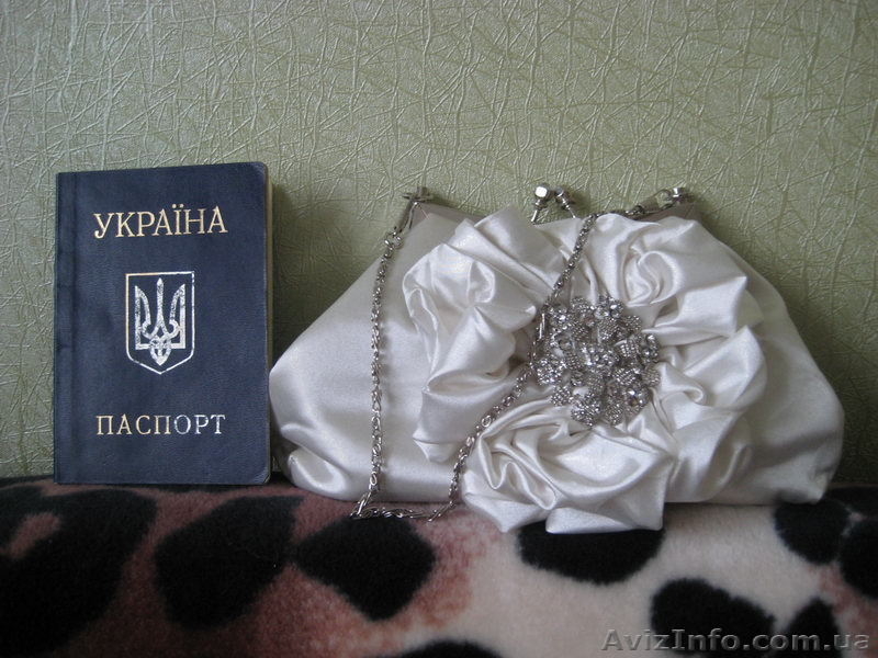 Свадебное платье. + сумочка в подарок! - <ro>Изображение</ro><ru>Изображение</ru> #3, <ru>Объявление</ru> #292344