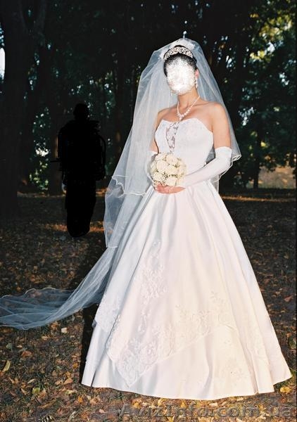 очень красивое свадебное платье - <ro>Изображение</ro><ru>Изображение</ru> #2, <ru>Объявление</ru> #328232