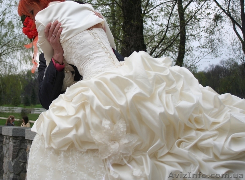 Просто красивое платье - <ro>Изображение</ro><ru>Изображение</ru> #4, <ru>Объявление</ru> #74557