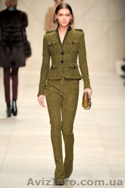 Брючный женский костюм - <ro>Изображение</ro><ru>Изображение</ru> #5, <ru>Объявление</ru> #423269