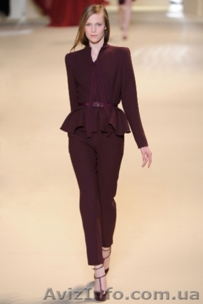 Брючный женский костюм - <ro>Изображение</ro><ru>Изображение</ru> #1, <ru>Объявление</ru> #423269