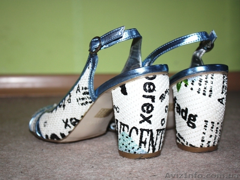 Босоножки (38) на широком каблуке, ткань, Blossem - <ro>Изображение</ro><ru>Изображение</ru> #2, <ru>Объявление</ru> #398569