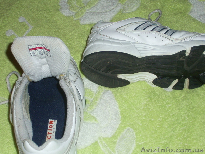 Кроссовки женские Адидас. белые - <ro>Изображение</ro><ru>Изображение</ru> #3, <ru>Объявление</ru> #398041