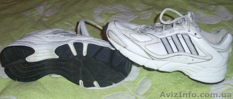 Кроссовки женские Адидас. белые - <ro>Изображение</ro><ru>Изображение</ru> #2, <ru>Объявление</ru> #398041