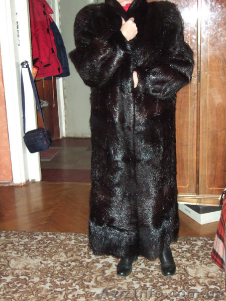 Дешево продам женскую натуральную шубу (нутрия) - <ro>Изображение</ro><ru>Изображение</ru> #1, <ru>Объявление</ru> #403978