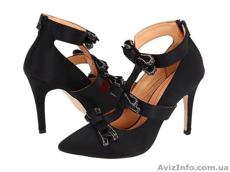 Новые туфли Pour La Victoire Bridal украшенные горным хрусталём - <ro>Изображение</ro><ru>Изображение</ru> #1, <ru>Объявление</ru> #449980