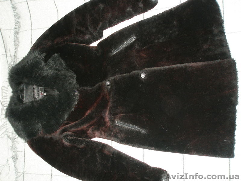Шубка из мутона воротник волк, р.S б/у - <ro>Изображение</ro><ru>Изображение</ru> #1, <ru>Объявление</ru> #506515