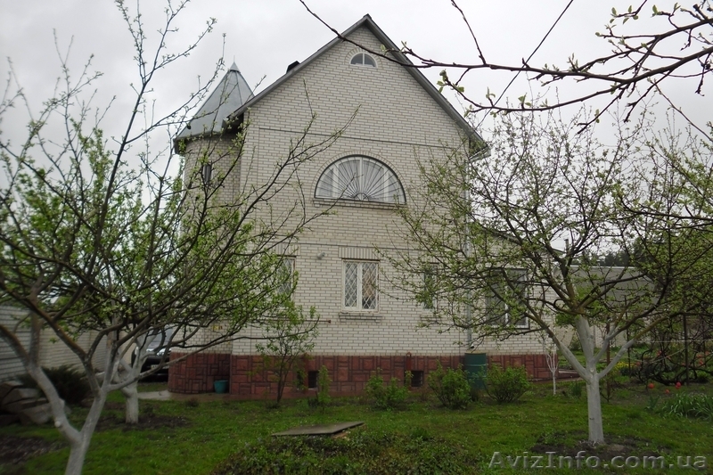Продам загородний дом под Киевом - <ro>Изображение</ro><ru>Изображение</ru> #1, <ru>Объявление</ru> #562835