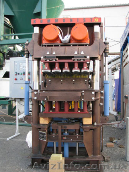 Оборудование для производства тротуарной плитки. Вибропресс Киев - <ro>Изображение</ro><ru>Изображение</ru> #1, <ru>Объявление</ru> #677794