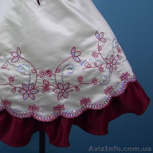 Новое платье с вышивкой на 4-5 лет - <ro>Изображение</ro><ru>Изображение</ru> #3, <ru>Объявление</ru> #727555