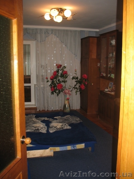 пгт.Коцюбинское, трьохкомнатная  жилая квартира - <ro>Изображение</ro><ru>Изображение</ru> #5, <ru>Объявление</ru> #702157