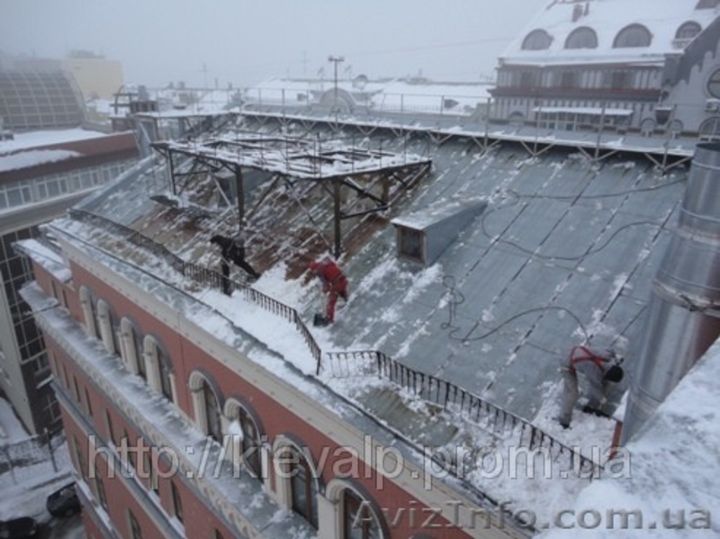 Уборка снега с крыш Киев, очистка кровли от снега в Киеве, удаление сосулек - <ro>Изображение</ro><ru>Изображение</ru> #3, <ru>Объявление</ru> #806302