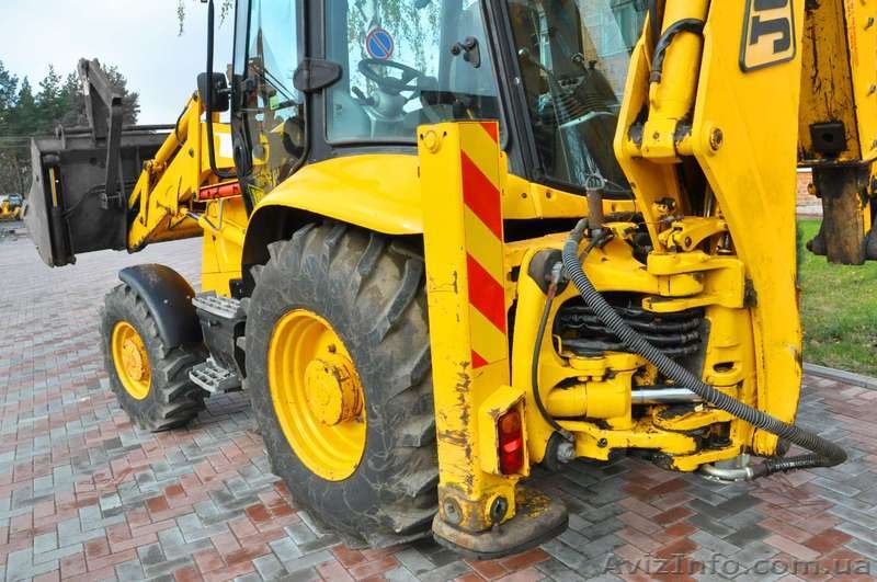Экскаватор-погрузчик JCB 3CX (2006 год) - <ro>Изображение</ro><ru>Изображение</ru> #3, <ru>Объявление</ru> #815962