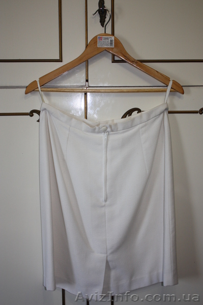 Юбка белая сзади со шлицей - <ro>Изображение</ro><ru>Изображение</ru> #2, <ru>Объявление</ru> #847782