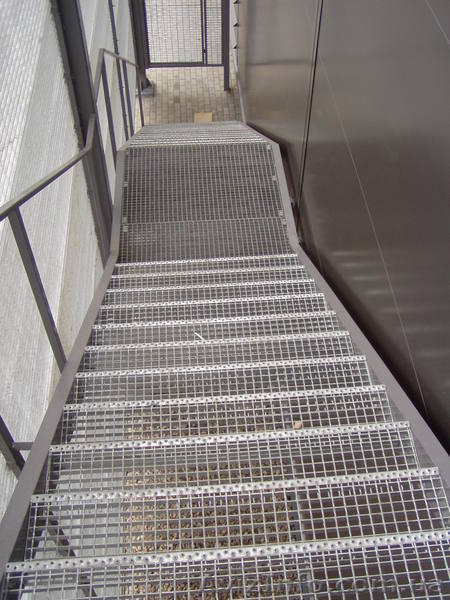 ступени , лестницы,  решетки ячеистые , настил решетчатый - <ro>Изображение</ro><ru>Изображение</ru> #4, <ru>Объявление</ru> #872228