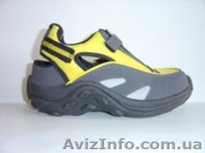 Спортивне взуття та кросівки розпродаж (нова) - <ro>Изображение</ro><ru>Изображение</ru> #5, <ru>Объявление</ru> #873284