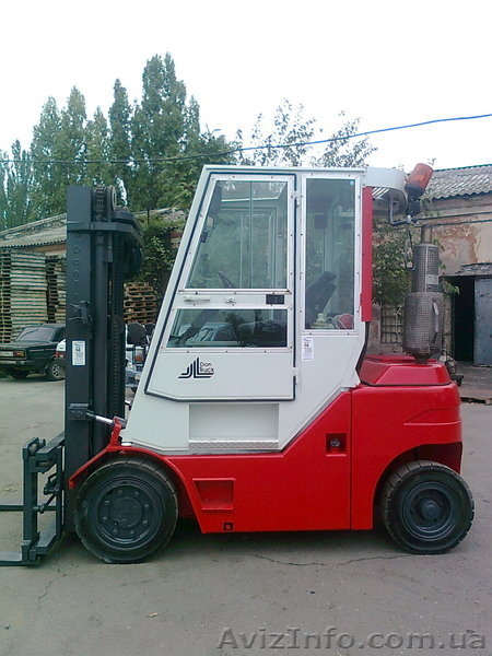 автопогрузчик Дантрак с кабиной на 3.5 тонны - <ro>Изображение</ro><ru>Изображение</ru> #1, <ru>Объявление</ru> #877057