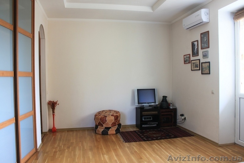 Сдам уютную квартиру-студио на Печерске ул. Бастионная 3/12 - <ro>Изображение</ro><ru>Изображение</ru> #3, <ru>Объявление</ru> #892711