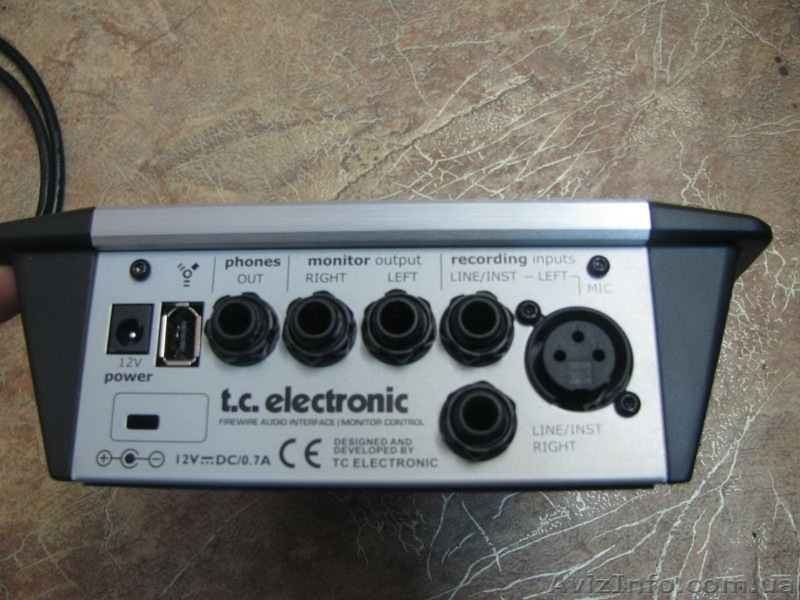 Продам звуковую карту t.c.electronic Desktop Konnekt 6 - <ro>Изображение</ro><ru>Изображение</ru> #3, <ru>Объявление</ru> #874636