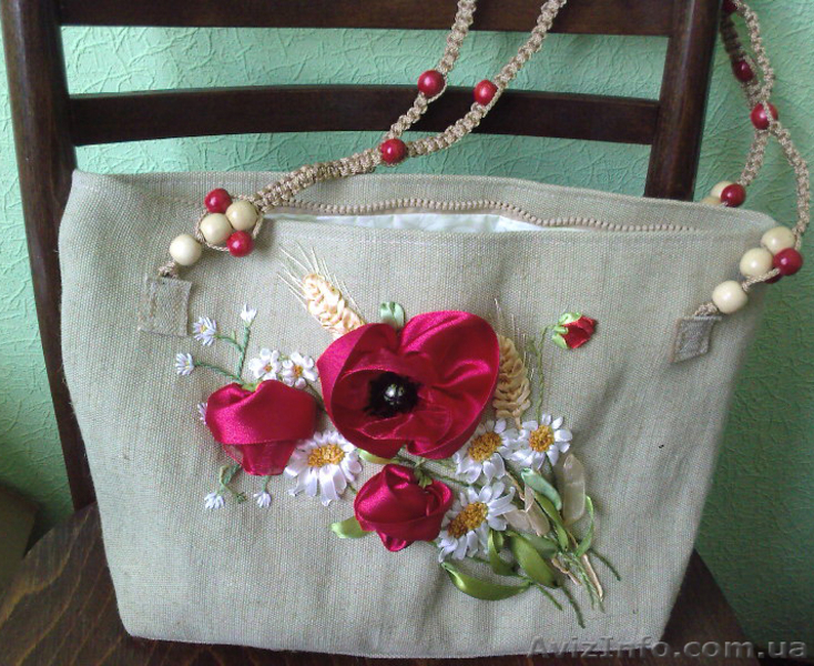 Сумка ручной работы, вышита атласными лентами.  - <ro>Изображение</ro><ru>Изображение</ru> #1, <ru>Объявление</ru> #706513