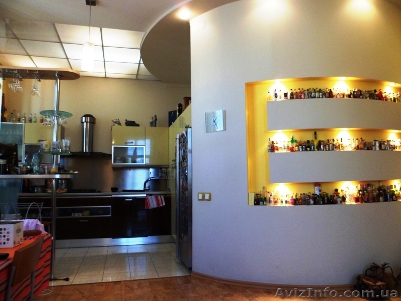 4 комн кварт 209 м2, 2 уровня, ремонт, Белинского 8, м. Университет, Киев, центр - <ro>Изображение</ro><ru>Изображение</ru> #9, <ru>Объявление</ru> #985993