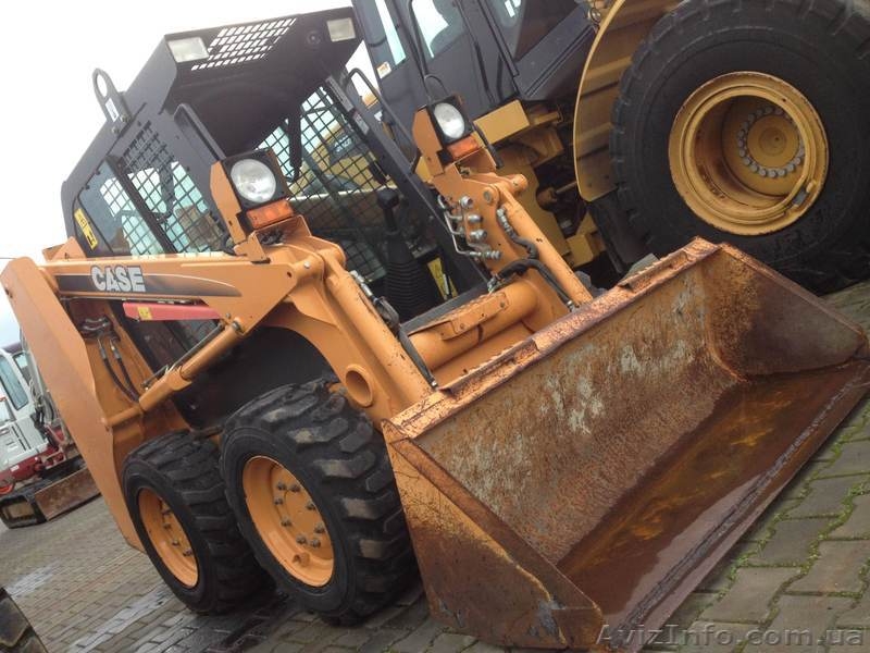 Мини погрузчик Case 420 HIGH FLOW - <ro>Изображение</ro><ru>Изображение</ru> #1, <ru>Объявление</ru> #994796