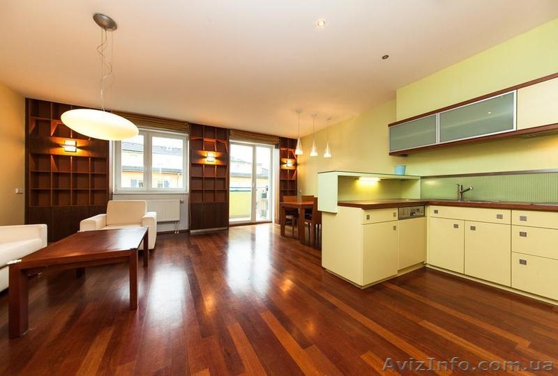 Продажа 3-х квартиры в Чехии, Прага-8 - <ro>Изображение</ro><ru>Изображение</ru> #4, <ru>Объявление</ru> #1168336