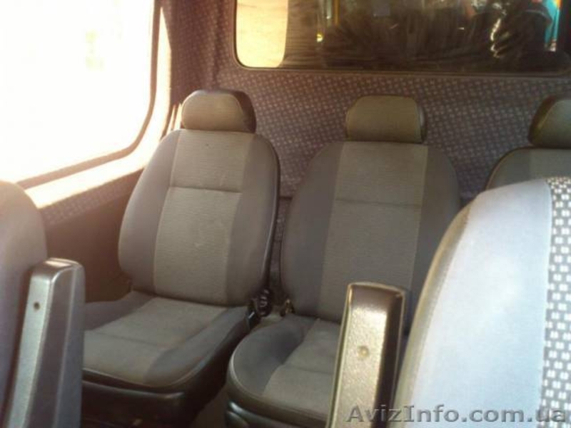 Аренда ГрузПасс микроавтобуса Мерседес по Киеву и Украине 8 мест/груз до 1 т  - <ro>Изображение</ro><ru>Изображение</ru> #3, <ru>Объявление</ru> #1197825