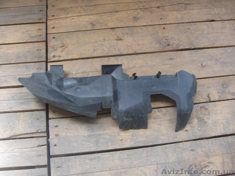 Audi Q7 Воздухозаборник дифуззор радиатора L  - <ro>Изображение</ro><ru>Изображение</ru> #1, <ru>Объявление</ru> #1204858