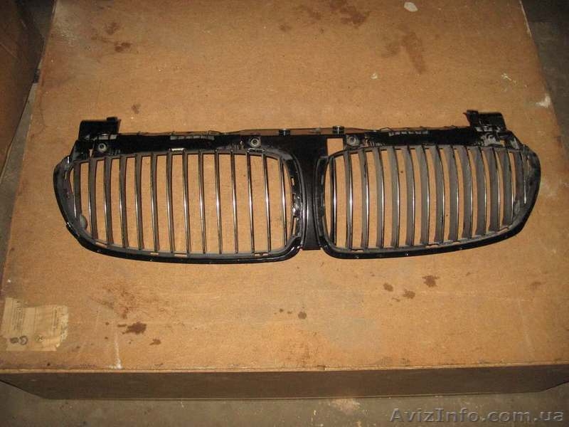 BMW 3 (E92) Решетка радиатора - <ro>Изображение</ro><ru>Изображение</ru> #1, <ru>Объявление</ru> #1203870