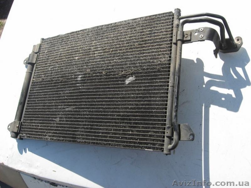 Audi A3 8P1   VW Golf радиатор кондиционера  - <ro>Изображение</ro><ru>Изображение</ru> #2, <ru>Объявление</ru> #1204884