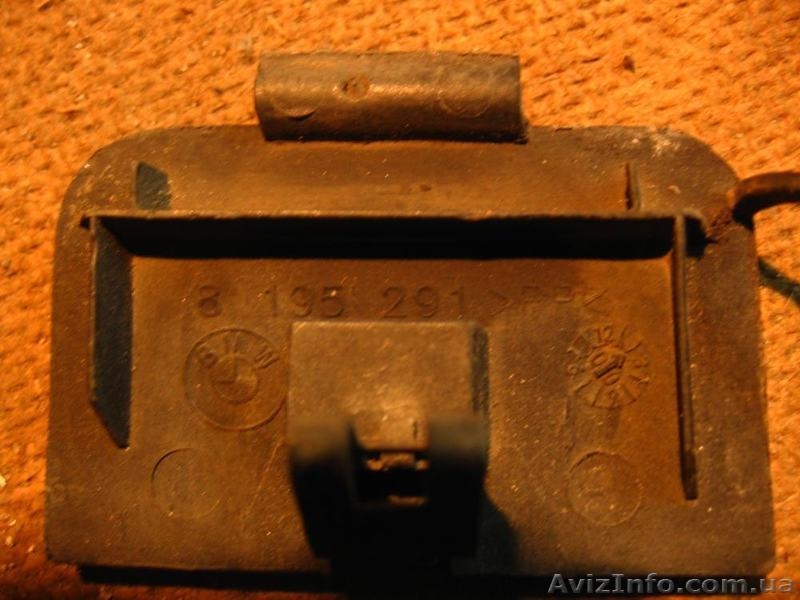 BMW 3  заглушка буксировочного крюка передняя - <ro>Изображение</ro><ru>Изображение</ru> #3, <ru>Объявление</ru> #1203892