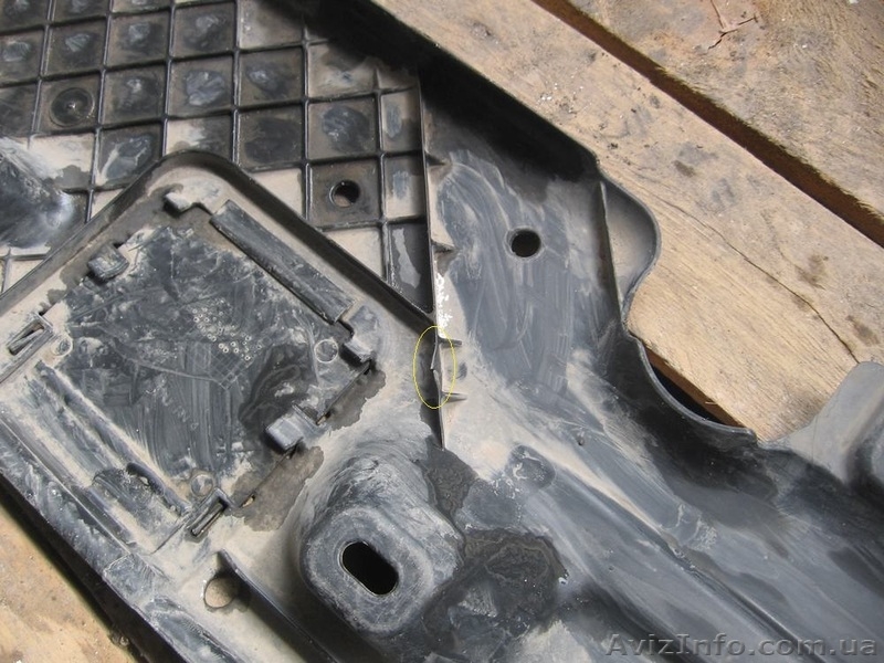 Audi Q7 накладка защита днища правая  - <ro>Изображение</ro><ru>Изображение</ru> #5, <ru>Объявление</ru> #1204852